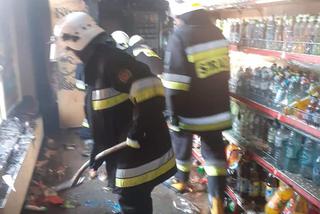 Pożar pod Tarnowem. Płonął sklep spożywczy