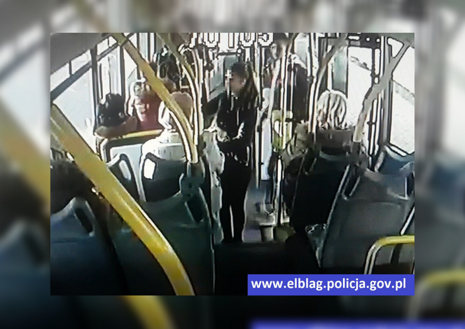Elbląg: Policja szuka podejrzanego. Napastnik wypchnął kontrolera z autobusu miejskiego