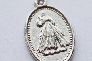 Święte medaliki dla całej rodziny