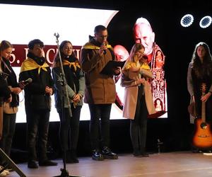Czuwanie pod Oknem Papieskim w 45. rocznicę wyboru św. Jana Pawła II