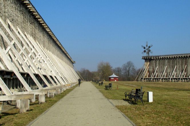 Tężnie w Ciechocinku gniją