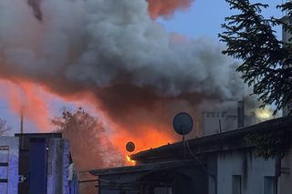 Pożar budynku socjalnego w Człuchowie. Ewakuacja mieszkańców