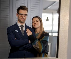 Przyjaciółki 25 sezon, odc. 302. Hania (Maja Szopa), Dagmar (Marcin Korcz)