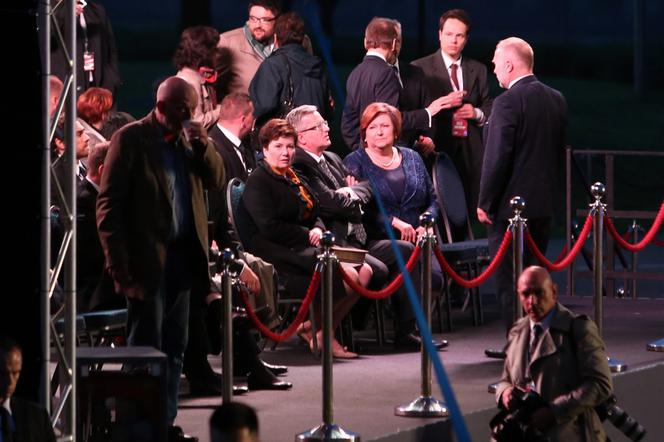 Widowisko Taniec Wolności Hanna Gronkiewicz-Waltz Bronisław Komorowski z żoną Anna