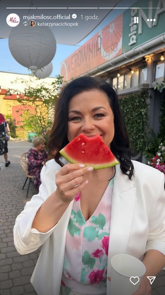 M jak miłość na planie. Kinga (Katarzyna Cichopek), Barbara (Teresa Lipowska)