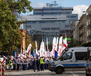 Związkowcy z BEKO protestowali przed ambasadą Turcji 