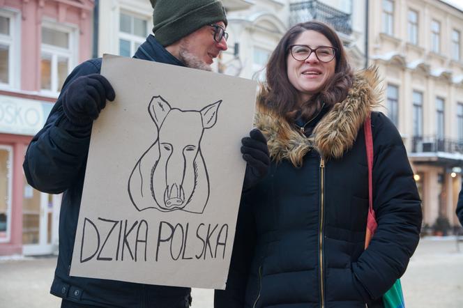 Lublin: Protest w obronie dzików. „Nie dla myśliwych”