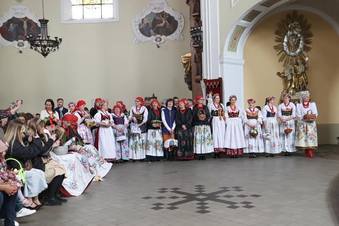 Święcenie pokarmów na Nikiszowcu