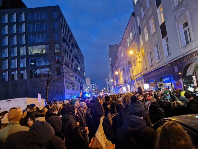 Marsz przeciwko przemocy po brutalnym ataku na 25-letnią Lizę