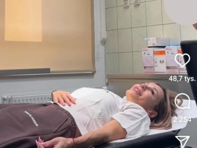 Doda na łóżku w szpitalu