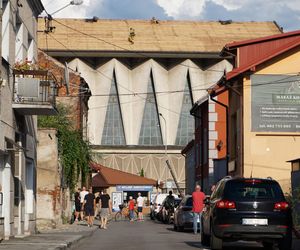 Burza zerwała dach kościoła w Brzesku! Chwile grozy podczas nabożeństwa