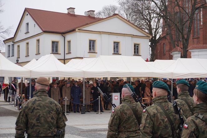 Tak białostoczanie uczcili Narodowe Święto Niepodległości 2024 w Białymstoku [ZDJĘCIA]