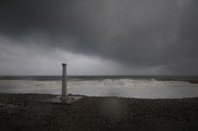 ARMAGEDDON we Francji i Włoszech! Wielkie zniszczenia,ofiary śmiertelne ulewy i huragany, dziesiątki zaginionych w obu krajach i straty na miliony euro