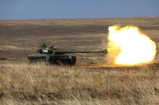 Rosyjskie czołgi T-90 i T-72