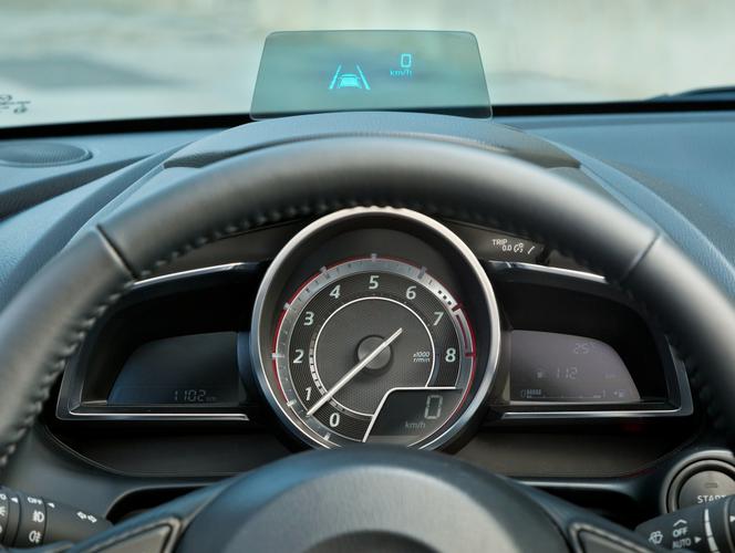 nowa Mazda 2 na rok 2015