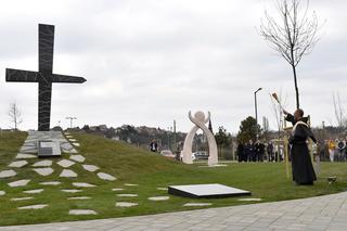 Pomnik smoleński jest już na Węgrzech