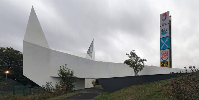 Kościół Siegerland przy autostradzie A45 w Niemczech, proj. Schneider + Schumacher, 2013