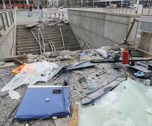 Autobus wjechał w przejście podziemne. Jedna osoba zginęła, trzy zostały ranne