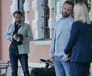 Pierwsza miłość, odcinek 3514: Skandal wokół procesu Mateusza! Kinga i Emilka nie ochronią Marty przed kolejnym szaleńcem - ZDJĘCIA