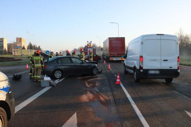 Tarnów. Zderzenie dwóch samochodów osobowych