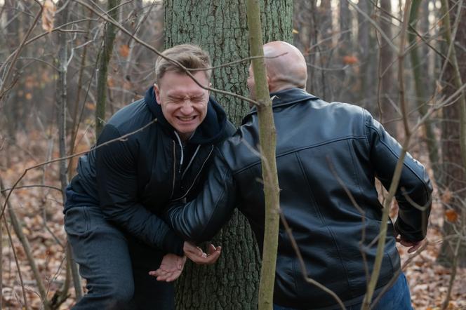 Na Wspólnej, odc. 3021. Igor (Jakub Wesołowski), Rudy (Marek Bera)