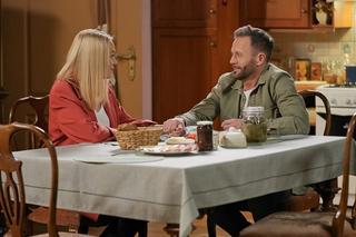 Pierwsza miłość, odcinek 3570: Emilka (Anna Ilczuk), Marcin (Przemysław Cypryański)