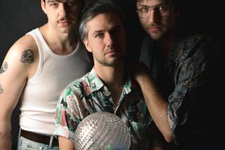 Prawdziwy dad-rock z wąsem - poznaj debiutujący zespół Van Cyklop