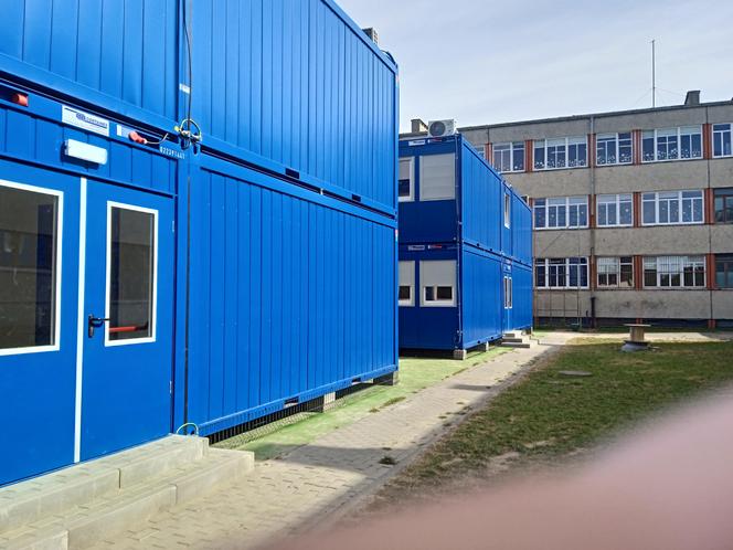 Szkoła w kontenerach w Poznaniu