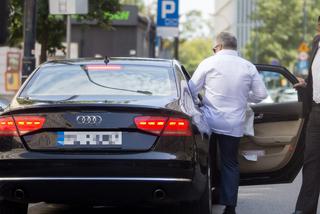 Aleksander Kwaśniewski zakupy w księgarni