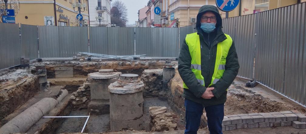 zeszów: Archeolodzy odkryli pozostałości murów Bramy Sandomierskie