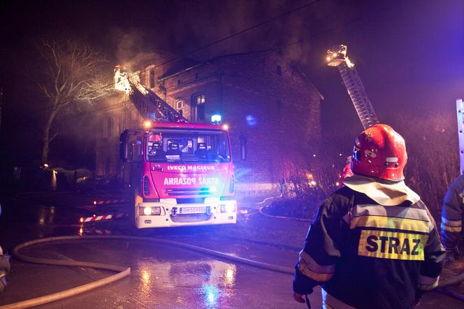 Pożar w Rudzie Śląskiej w sylwestra. Cztery osoby nie żyją