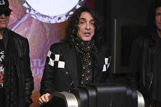 Paul Stanley (Kiss) wypowiedział się na temat bójki muzyków Jane's Addiction na scenie. To brak szacunku dla publiczności