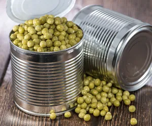 Ceny zielonego groszku w puszce. Wyniki śledztwa Katarzyny Bosackiej zaskakują