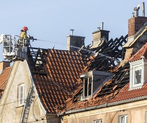 Tragiczny pożar we Wrzeszczu. 40 lokatorów musiało opuścić mieszkania