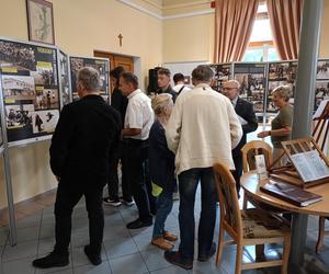 Wystawa Siedleckie w obiektywie władzy będzie czynna co najmniej do końca wakacji