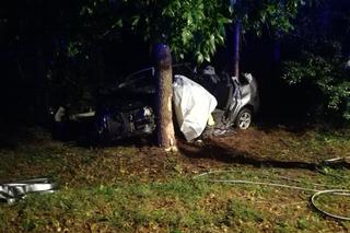 Nieuważny kierowca ginie po uderzeniu w jadący przed nim ciągnik w Czerwonce (17 sierpnia)
