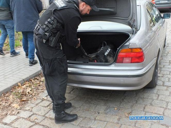 Kradzionym BMW pod wpływem narkotyków