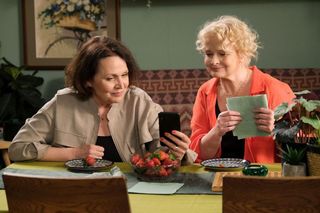 M jak miłość odc. 1816. Marysia (Małgorzata Pieńkowska), Marta (Dominika Ostałowska)