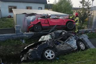 Wągrowiec: Kierowca BMW uderzył w zaparkowane auto. Zginął na miejscu