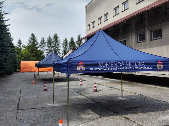 Koronawirus. W Nowym Sączu działa punkt poboru wymazów. Ruszyły badania przesiewowe