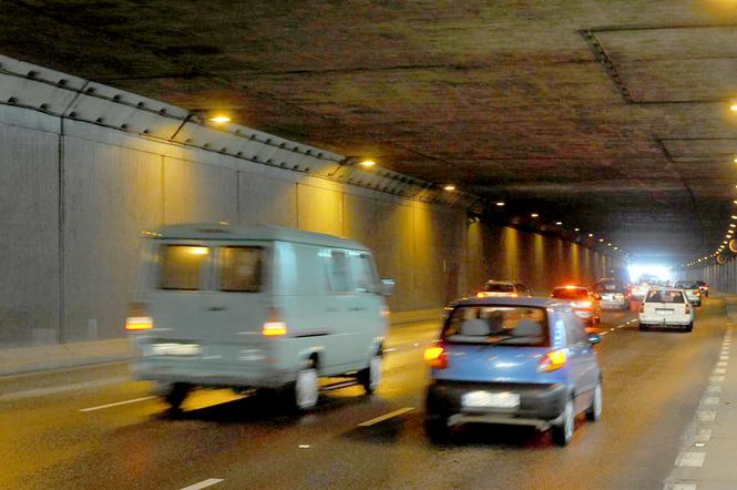 Tunel Wisłostrady sam się odśnieża