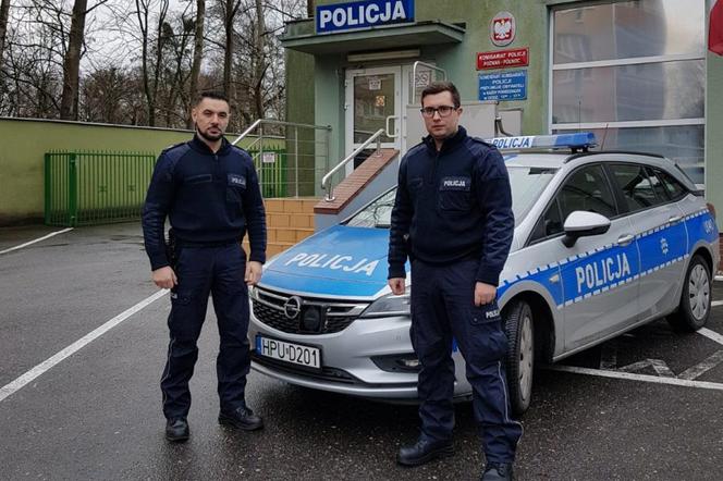 Bohaterskie zachowanie policjantów z Poznania! Uratowali życie nieprzytomnemu mężczyźnie! 