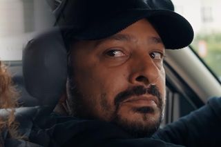 Dziedzictwo, odcinek 747: Idris doprowadza do groźby deportacji Nany, a ta, w obawie o bezpieczeństwo bliskich, wymyka się z rezydencji