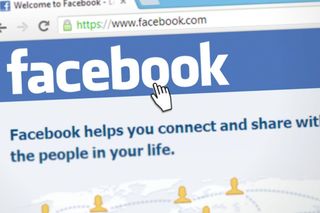 Przejmowali konta na Facebooku i sprzedawali fałszywe bony turystyczne