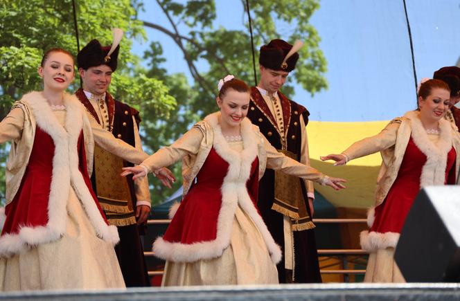 Piknik patriotyczny i koncert „Polskie Tańce Narodowe i Regionalne” na pl. Litewskim w Lublinie