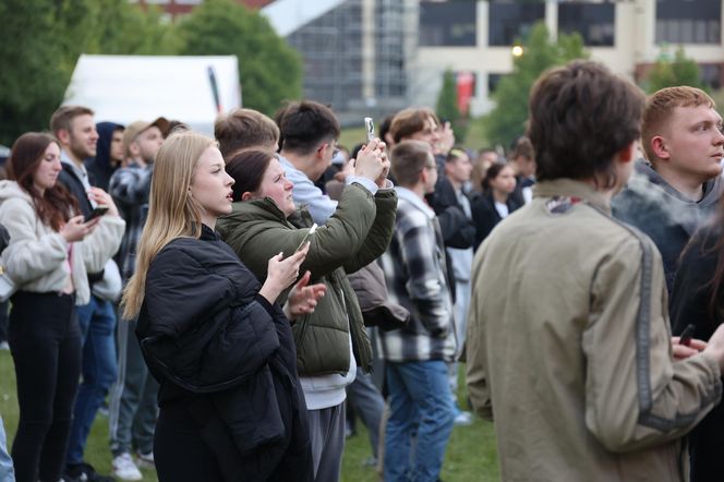 Tłum studentów bawił się pierwszego dnia Juwenaliów Politechniki Lubelskiej 2025