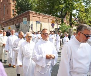 Tysiące kobiet i dziewcząt na pielgrzymce do Piekar Śląskich. Jestem w Kościele, więc idę