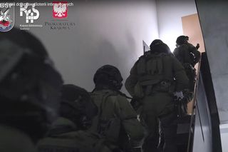 Tak wyglądało zatrzymanie Buddy w warszawskim hotelu. Służby pokazały mocne nagranie