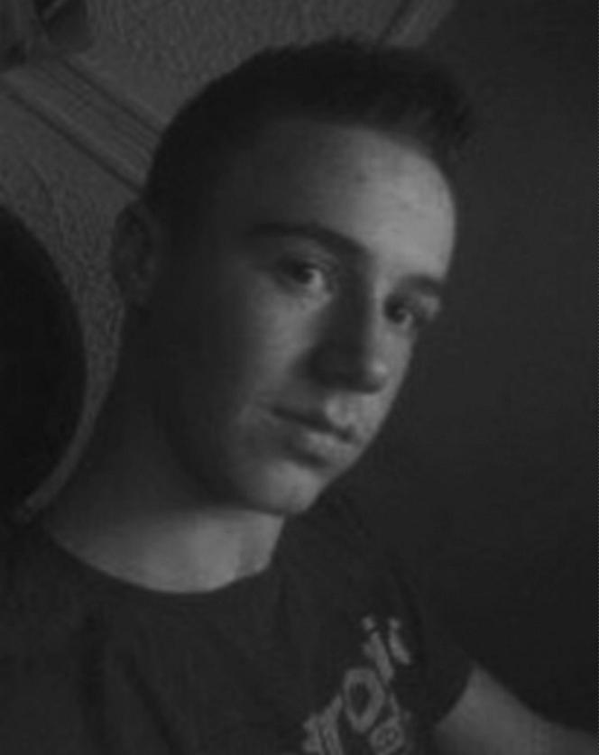 Zginęli pod lodem o świcie