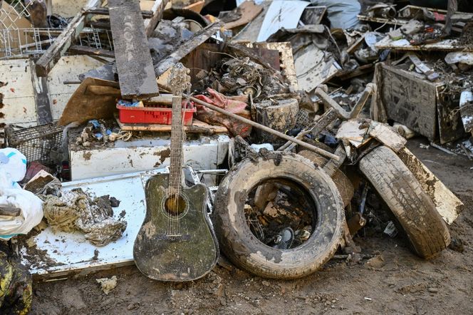 Szok, złość i płacz w Lądku-Zdroju. Miasto w niczym nie przypomina uzdrowiska [ZDJĘCIA]